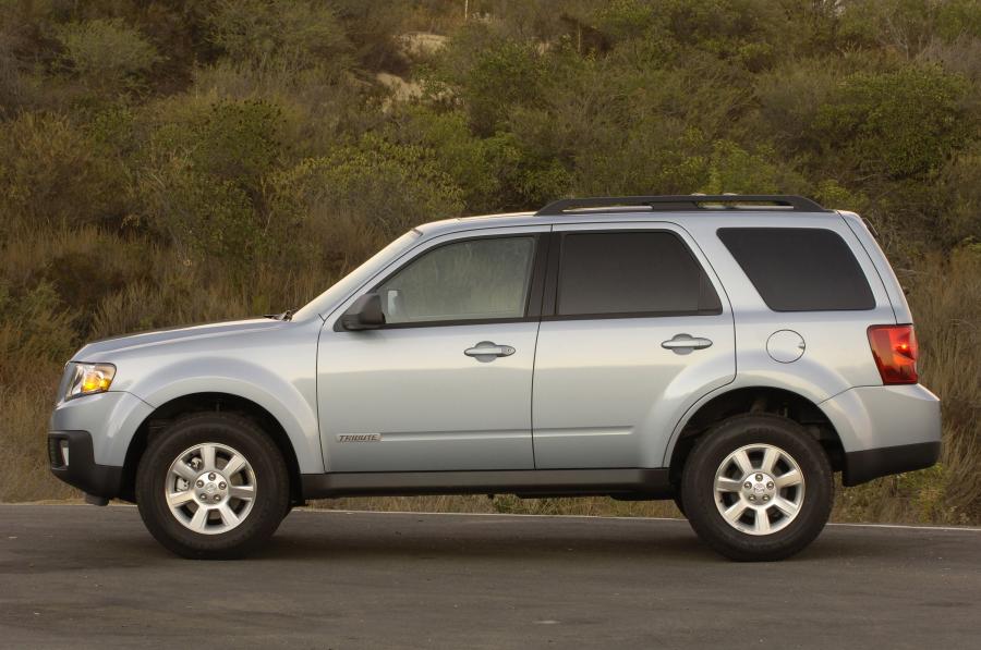  Mazda Tribute 2008 года  (фото 2 из 21)